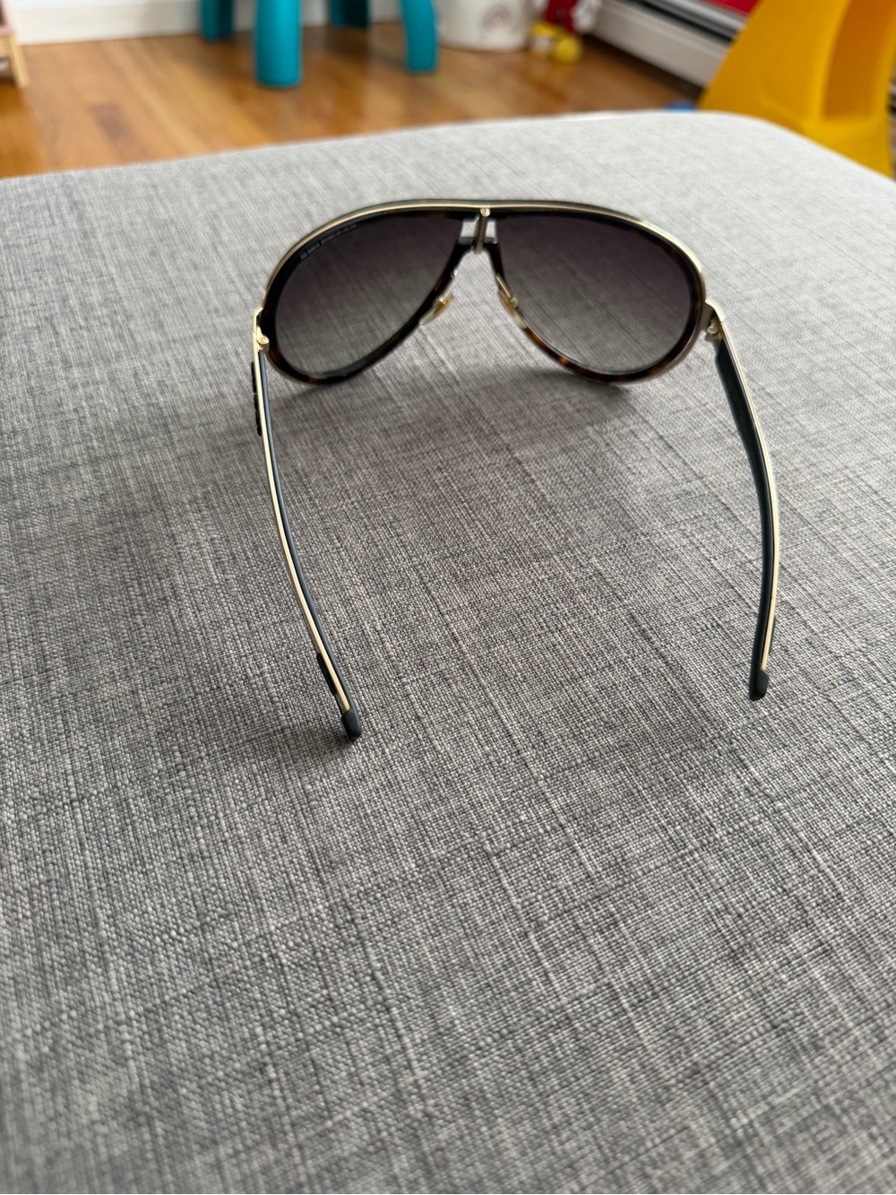 Gucci Women's Tortoiseshell Shield Sunglasses with Dark Brown Lenses - Picture 3 of 12